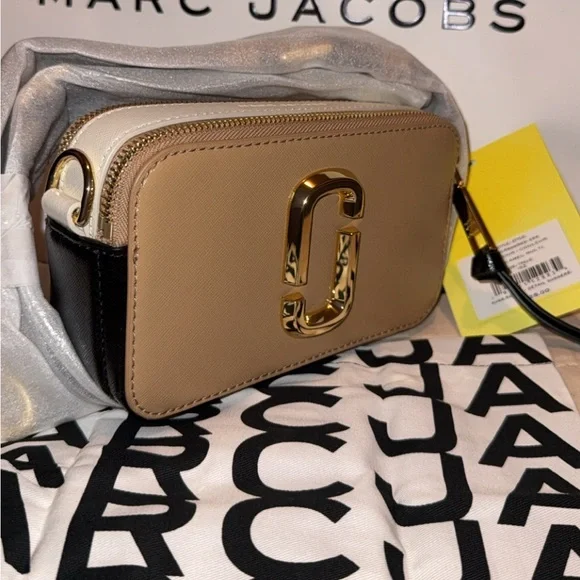 The Snapshot Tan Crossbody Bag - Picture 3 of 11